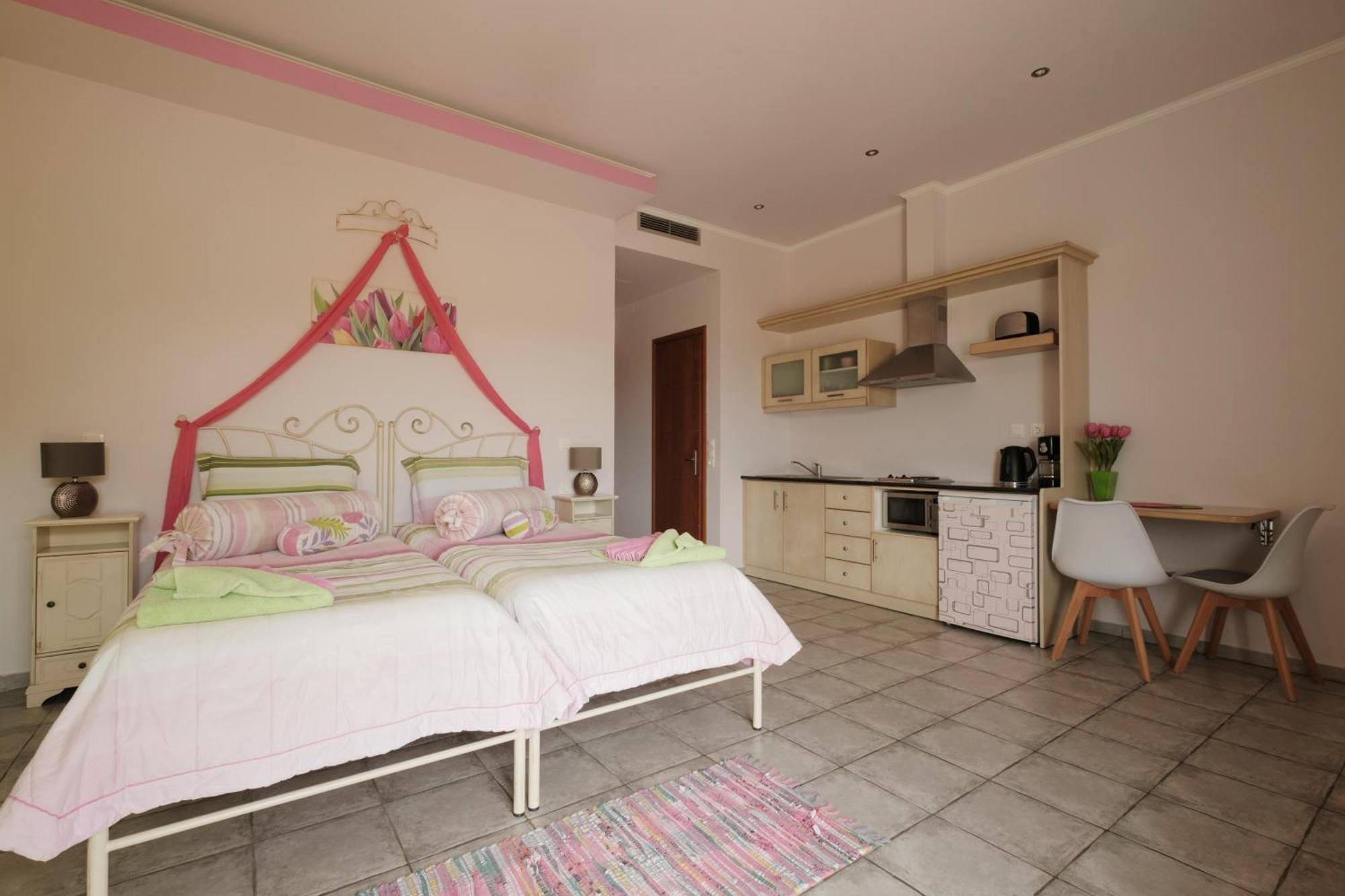 Margarita'S Luxury Suites Agios Stefanos Avliotes  Exteriér fotografie